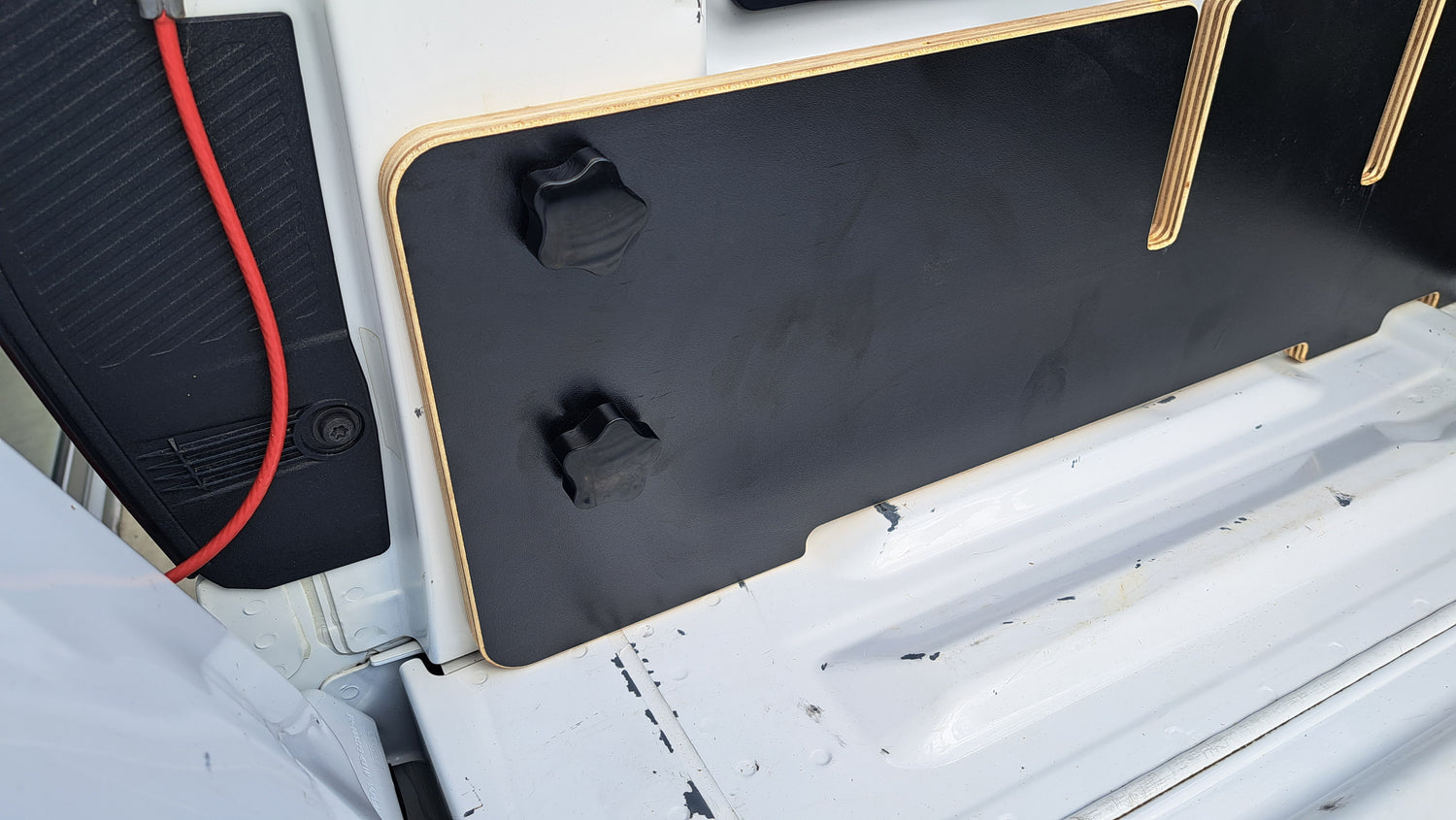 Ford Ranger 2022+ Tub Divider | Spray-in Tub Liner