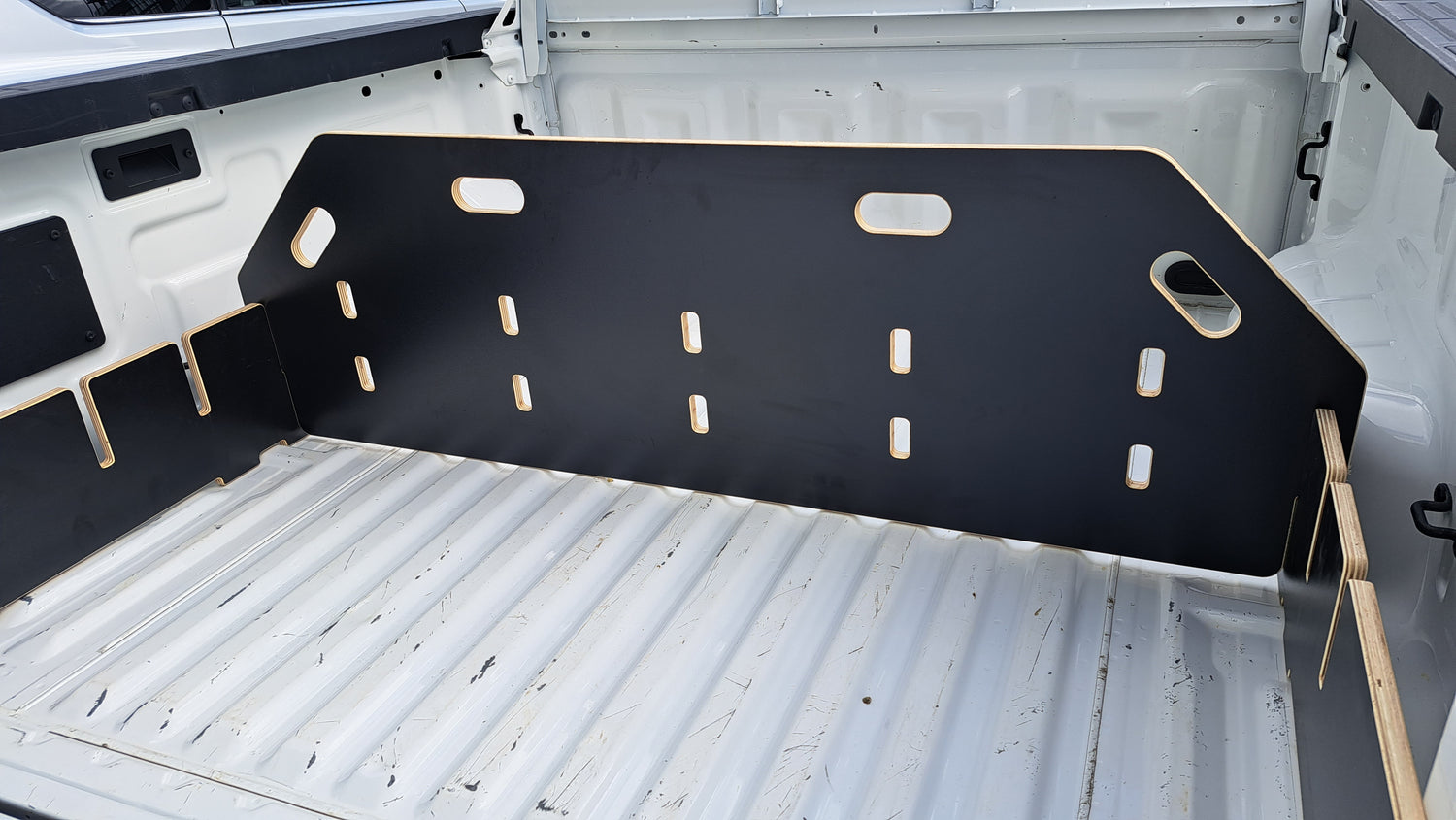 Ford Ranger 2022+ Tub Divider | Spray-in Tub Liner