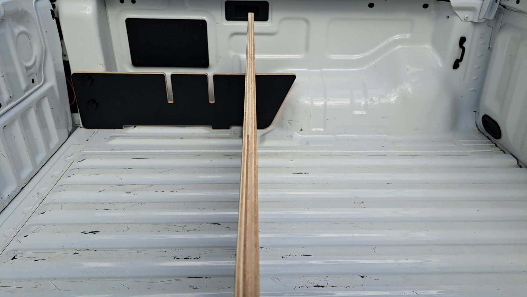 Ford Ranger 2022+ Tub Divider | Spray-in Tub Liner