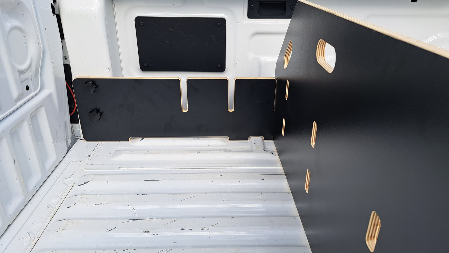 Ford Ranger 2022+ Tub Divider | Spray-in Tub Liner