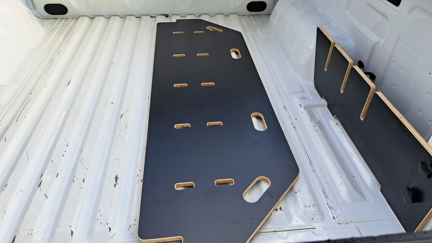 Ford Ranger 2022+ Tub Divider | Spray-in Tub Liner