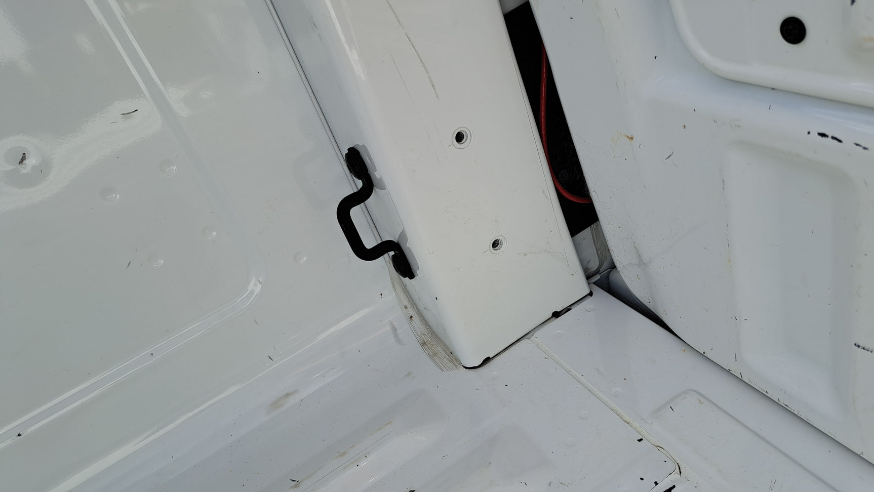 Ford Ranger 2022+ Tub Divider | Spray-in Tub Liner