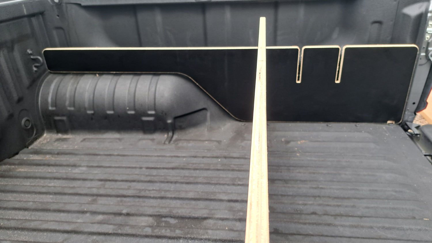 LDV T60 MAX 2022+ Tub Divider