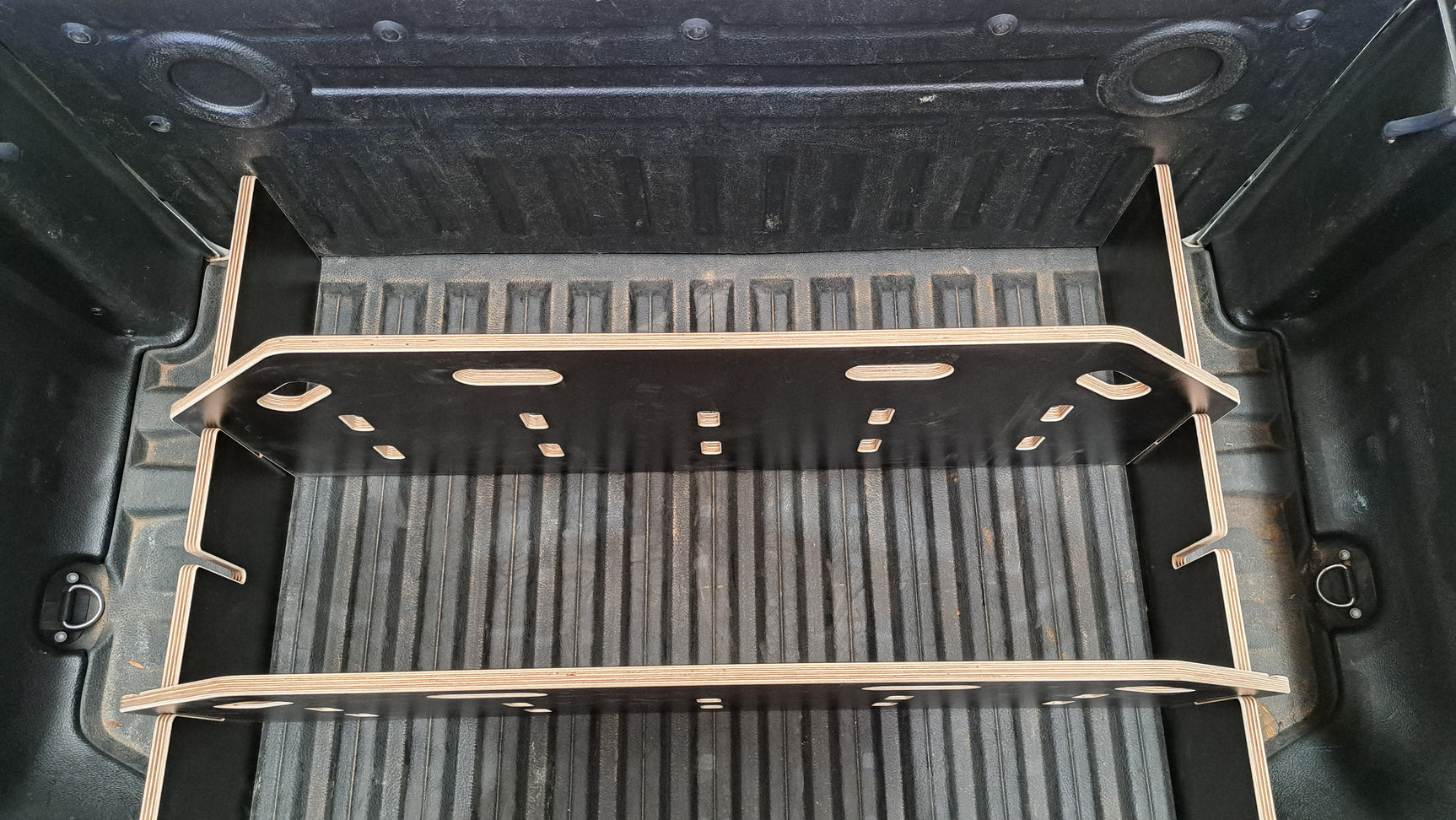 VW Amarok 2016-2022 Tub Divider | Plastic Tub Liner