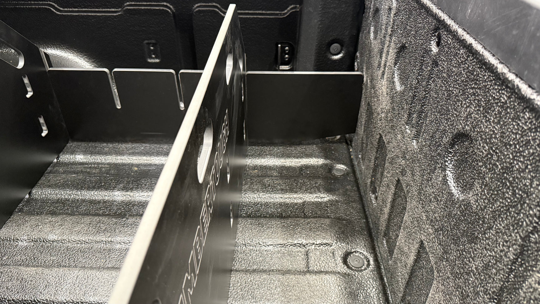 HPL-PRO Kia Tasman Tub Divider 2025+ | Plastic Tub Liner