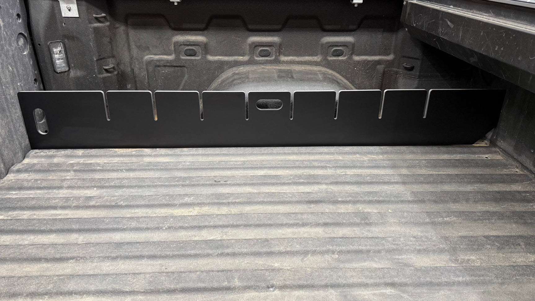 HPL-PRO Chevrolet Silverado 1500 2019+ Tub Divider