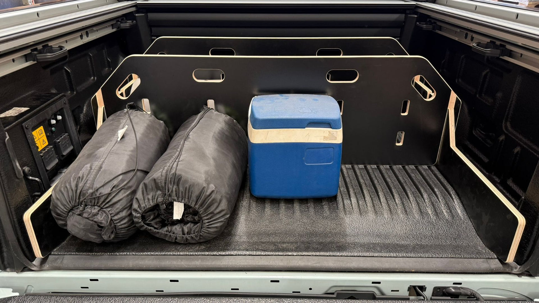Ford Ranger PHEV 2025+ Tub Divider | Plastic Tub Liner