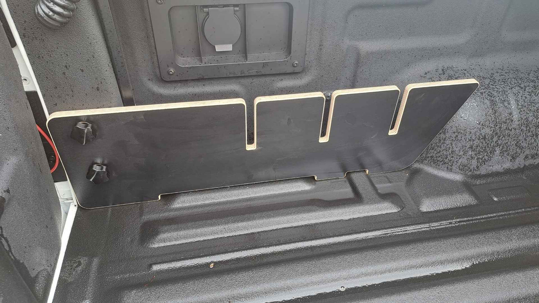 Ford Ranger 2022+ Tub Divider | Spray-in Tub Liner