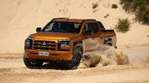 Mitsubishi Triton MV 2024+ Tub Divider | Plastic Tub Liner