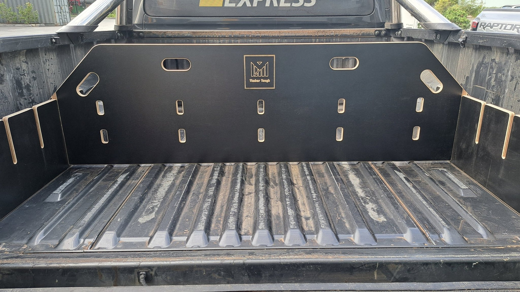 Toyota Hilux N80 2016+ Tub Divider | No Tub Liner