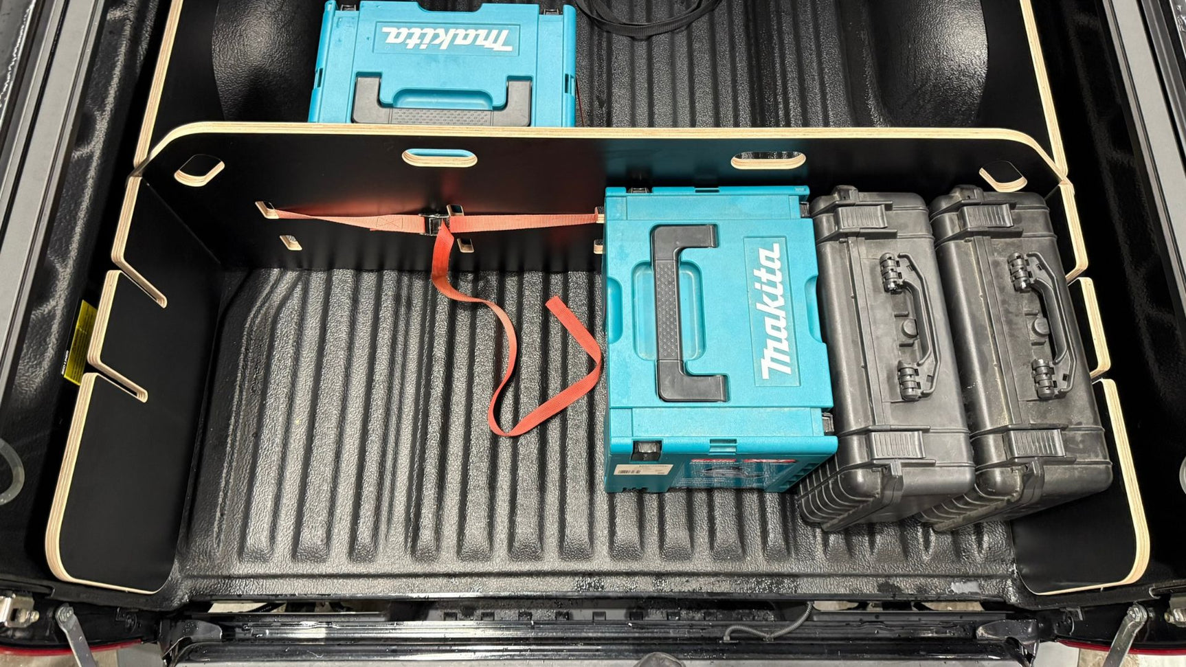 Mazda BT-50 2020+ Tub Divider | Plastic Tub Liner