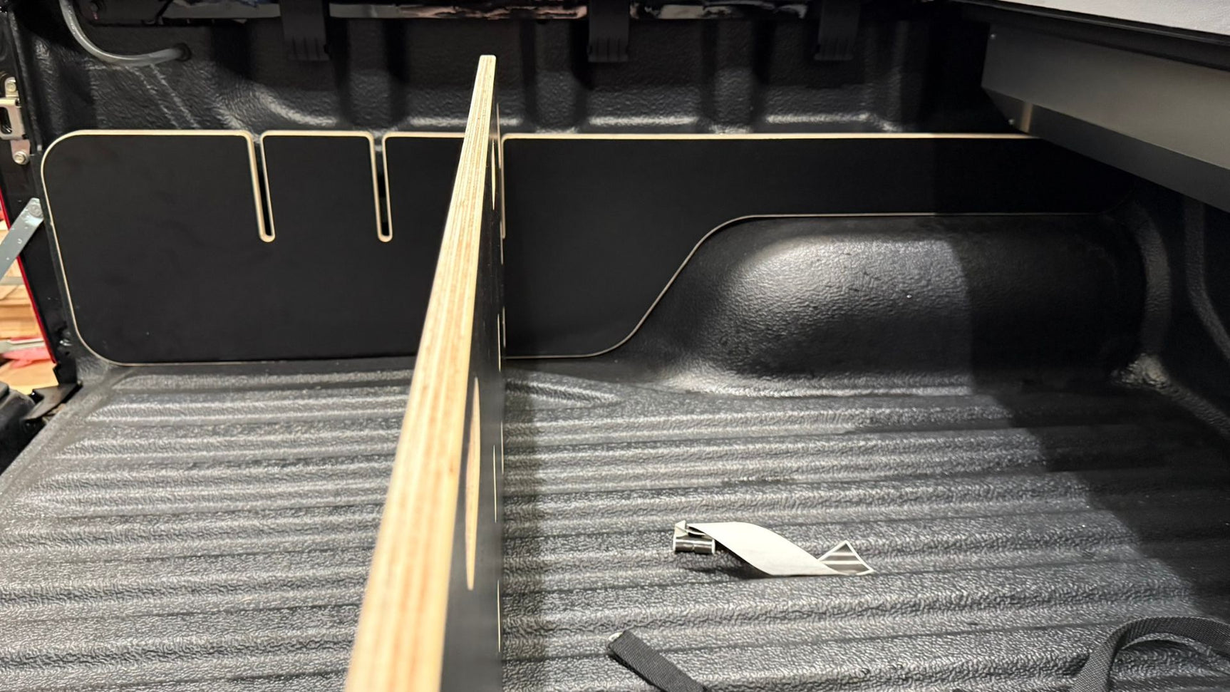 Mazda BT-50 2020+ Tub Divider | Plastic Tub Liner