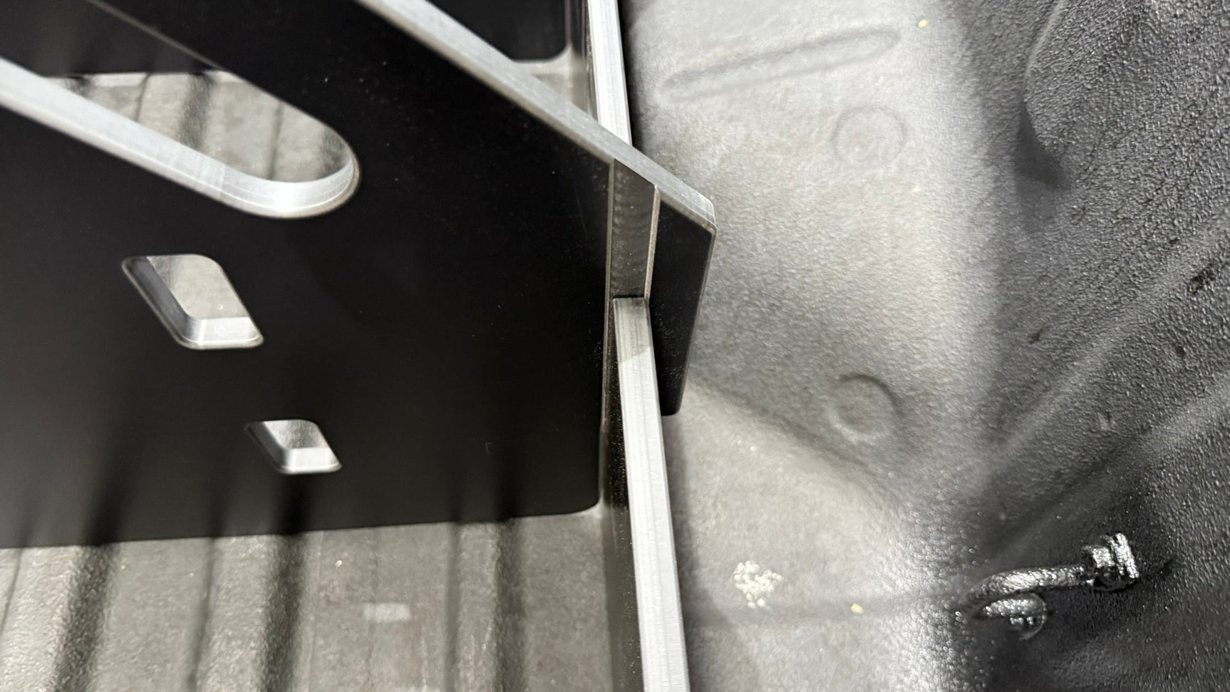 HPL-PRO BYD SHARK 6 2025+ Tub Divider