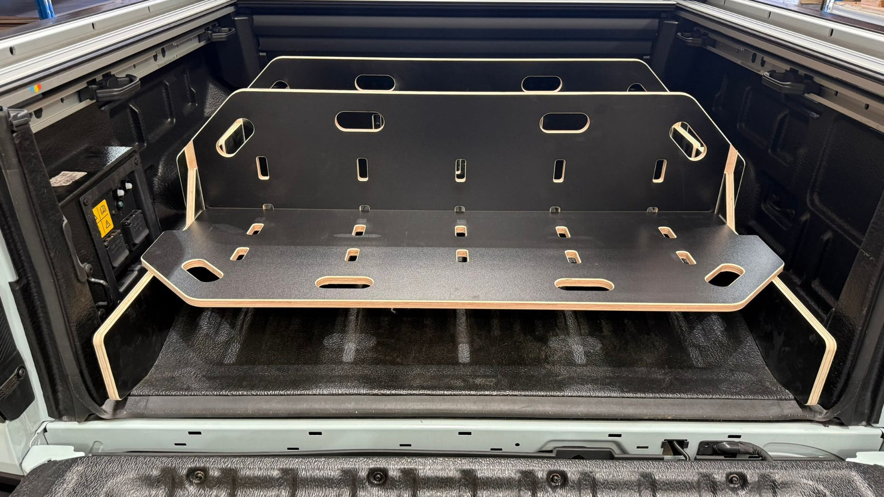 Ford Ranger PHEV 2025+ Tub Divider | Plastic Tub Liner
