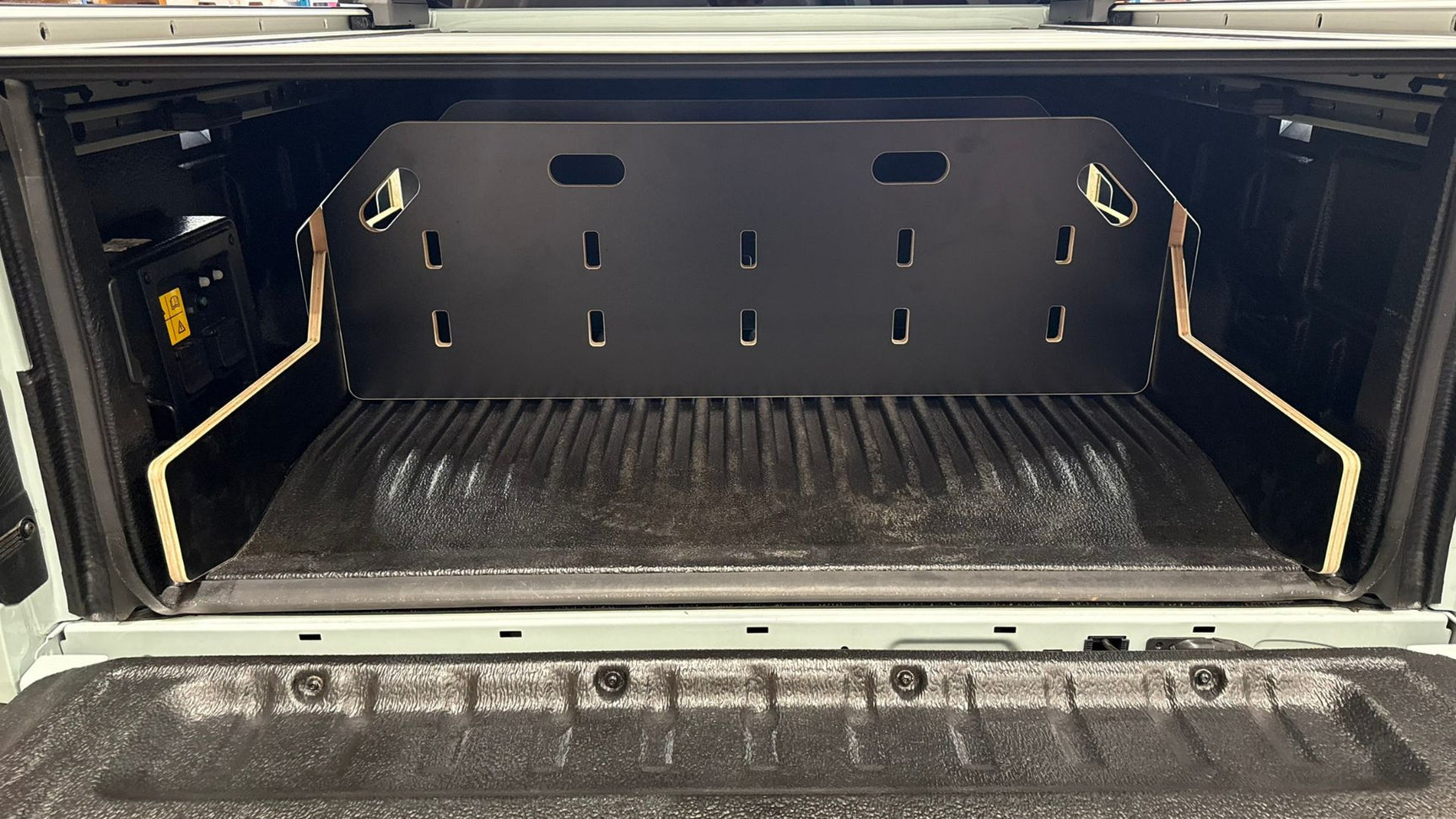 Ford Ranger PHEV 2025+ Tub Divider | Plastic Tub Liner