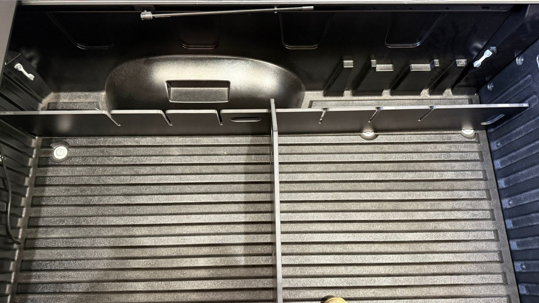 HPL-PRO Toyota Tundra 2022+ Tub Divider